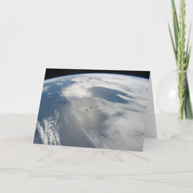 Cartão Pequenos Satélites Orbitam Acima De Uma Parte Da T (Frente)