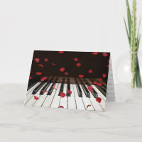 Pétalas de Rosa de Casamento no Piano