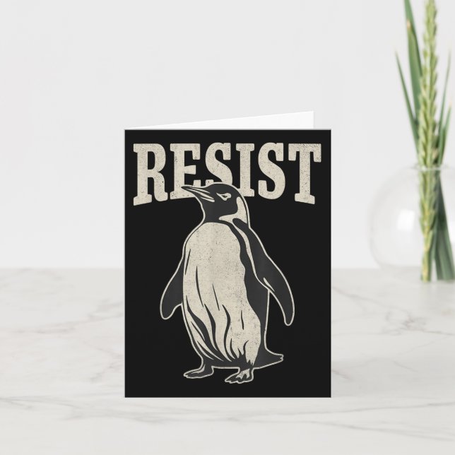 Cartão Pinguim Engraçado Resiste Pinguins em Protesto Con (Frente)