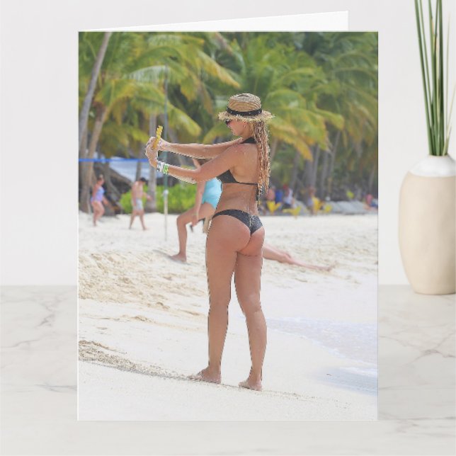 CARTÃO PLACAS DE ANIVERSÁRIO BIKINI BIG BOTTOM GIRL FUNNY (Frente)