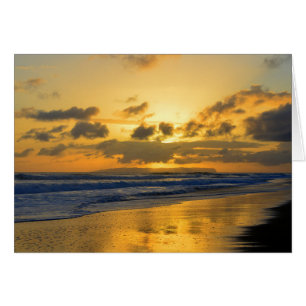 Cartão Por do sol da praia de Kauai, Niihau no horizonte