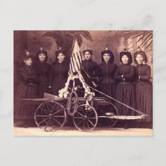 Cartão Postal "1899 All Women Fire Stept"