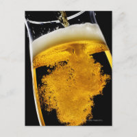 A cerveja foi derramada em vidro, tiro de estúdio