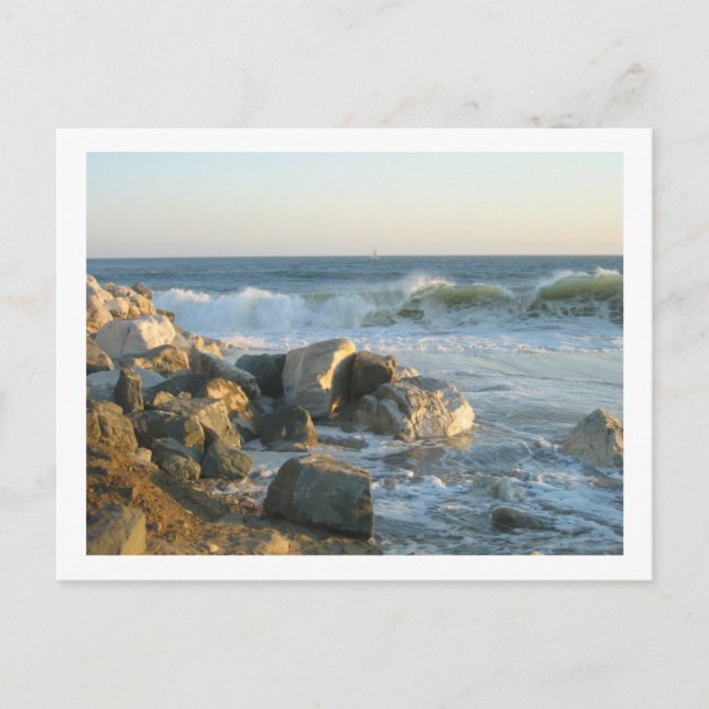 Cartão Postal A day at the beach (Frente)