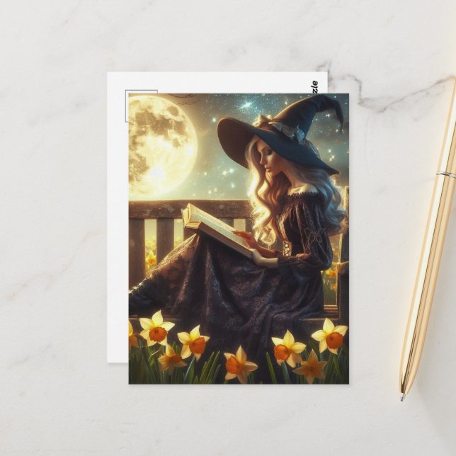 Cartão Postal A Witch Reading Near the Daffodils Full Moon Night (Frente/Verso In Situ)