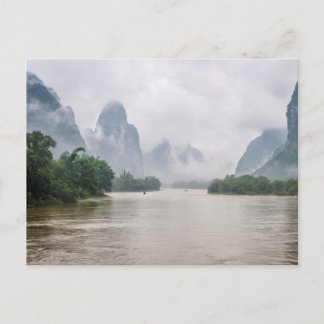 Cartão Postal Abaixo pelo rio Yangshuo