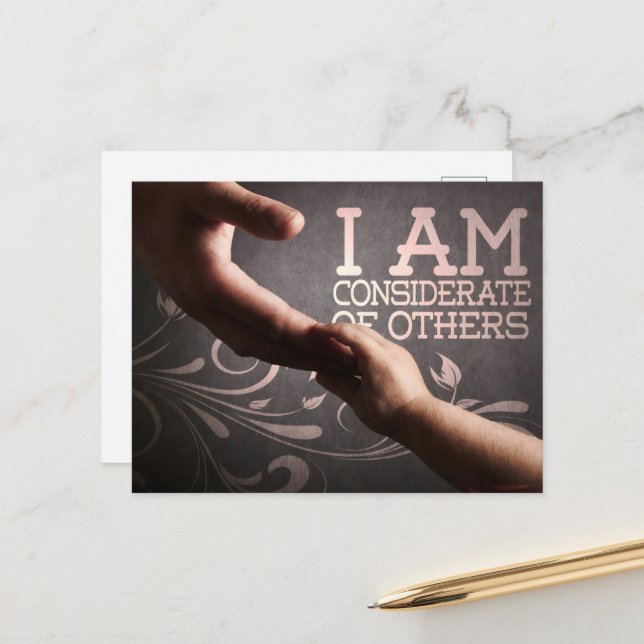 Cartão Postal Afirmação de Motivação "Considerar outros" (Frente/Verso In Situ)