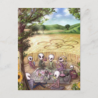 Cartão Postal Aliens fazem picnicho no círculo de recorte - Cart