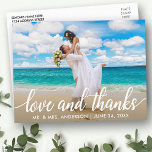 Cartão Postal Amor e Obrigados de Casamento | Obrigado Foto<br><div class="desc">Amor e Obrigados de Casamento | Cartão-postal para o agradecimento</div>