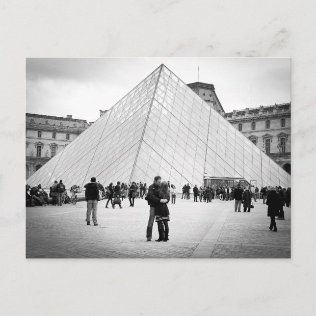 Cartão Postal Amor em Paris, Louvre (Frente)