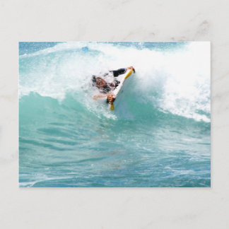 Cartão Postal Andando pelas ondas