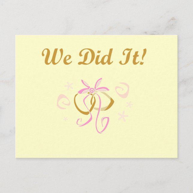 Cartão Postal Anéis de Casamento Fizemos T-shirts e presentes (Frente)