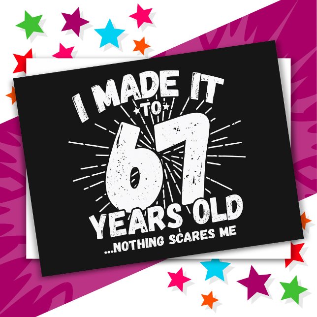 Cartão Postal Aniversário de 67 Anos Sarcástico Meme Engraçado (Criador carregado)