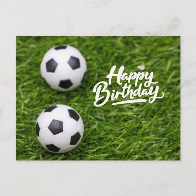 Cartão Postal Aniversário de futebol com bola de relva verde (Frente)