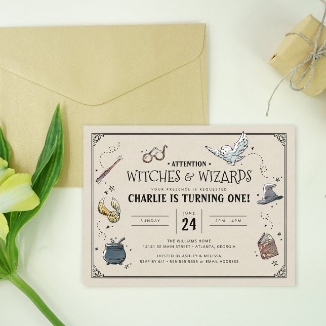 Cartão Postal Aniversário de Harry Potter Vintage (Invite on table)