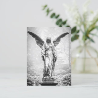 Cartão Postal Anjo com escultura de asas estendidas