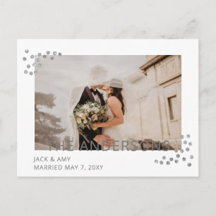 Cartão Postal Anúncio de Casamento com Foto de Confetes Prateado