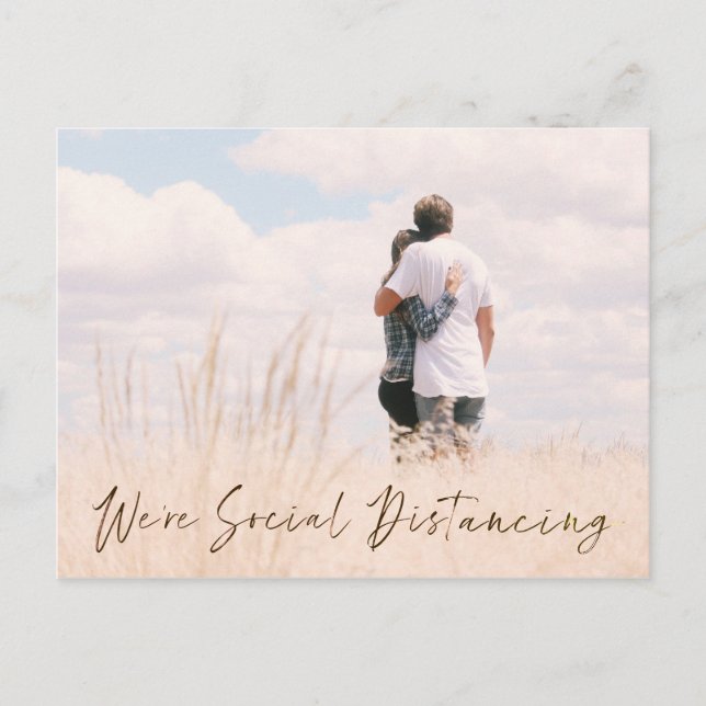 Cartão Postal Anúncio de Data de Casamento de Foto Distanciação  (Frente)