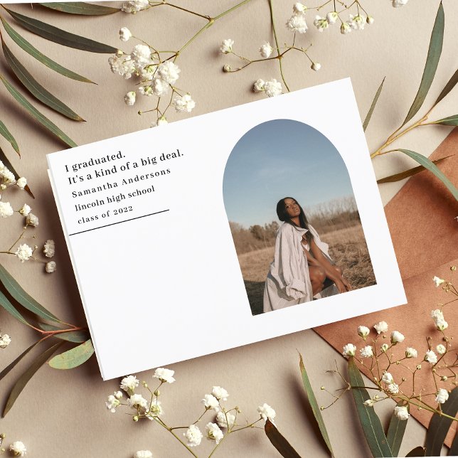 Cartão Postal Anúncio de Graduação de Foto em Arco Mínimo Modern (Criador carregado)