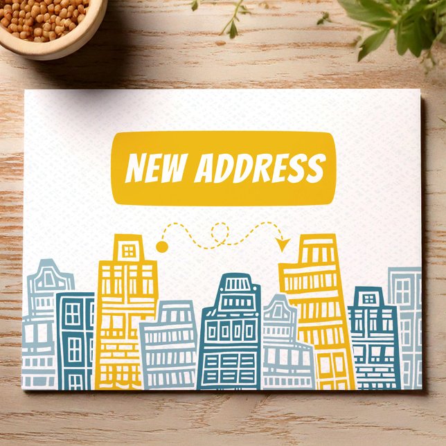Cartão Postal Anúncio de mudança com edifícios amarelos (Criador carregado)