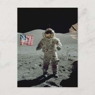 Cartão Postal Apollo 17 Astronauta no Vale de Taurus Littrow