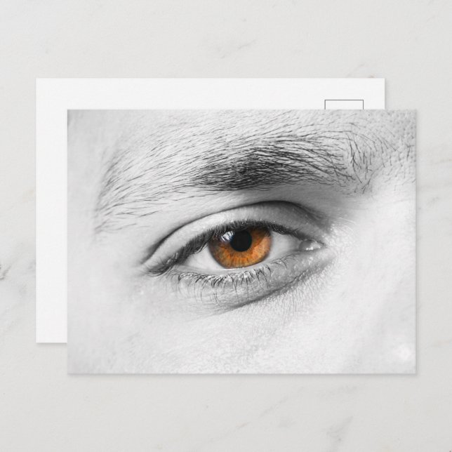 Cartão Postal Aproximação dos olhos humanos (Frente/Verso)