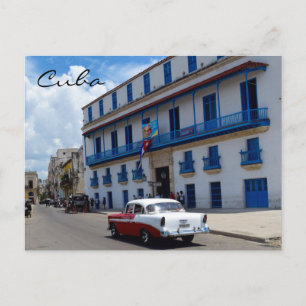 Cartão Postal Arquitetura Colorida do Carro Clássico em Cuba
