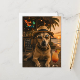 Cartão Postal Arte de Parede de Cachorro na Praia Engraçada para