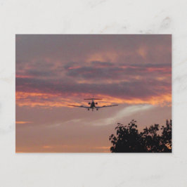Cartão Postal Avião Comercial Aterrissando Ao Pôr do Sol