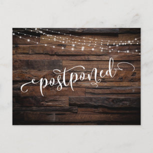Cartão Postal Aviso de Casamento de Madeira e Luzes Rústicas