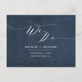 Cartão Postal Azul marinho + branco fazemos casamento elegante
