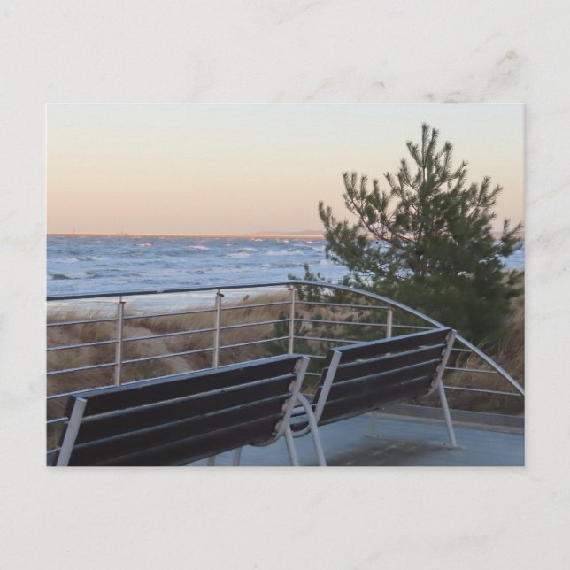 Cartão Postal banco na praia, europa do mar báltico (Frente)