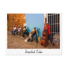Banda de rua em Trinidad, Cuba cartão-postal
