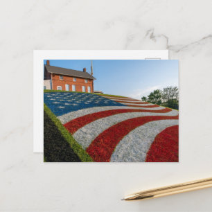 Cartão Postal Bandeira Americana na Grama