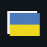 Cartão Postal Bandeira da Ucrânia, Ucraniano Слава Україні Slava<br><div class="desc">As cores da bandeira da Ucrânia, azul e amarelo, voaram por séculos sobre uma terra rica em história e espírito. O azul representa o vasto céu ucraniano, enquanto o amarelo simboliza os campos de trigo dourados que se estendem pelas suas planícies férteis. Este símbolo simples, mas poderoso, tornou-se um farol...</div>