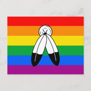 Cartão Postal Bandeira do Orgulho LGBTQ+ com Duas Espírito