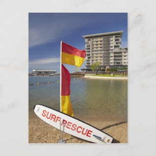 Cartão Postal Bandeiras e quadro de resgate de surf