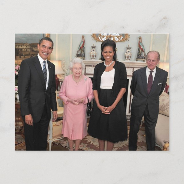 Cartão Postal Barack e Michelle com a Rainha Elizabeth (Frente)