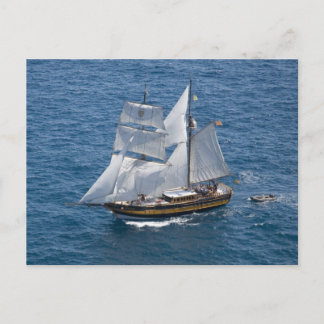 Cartão Postal Barco de navigação bonito