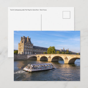 Cartão Postal Barco de turistas passando sob Pont Royal - Paris