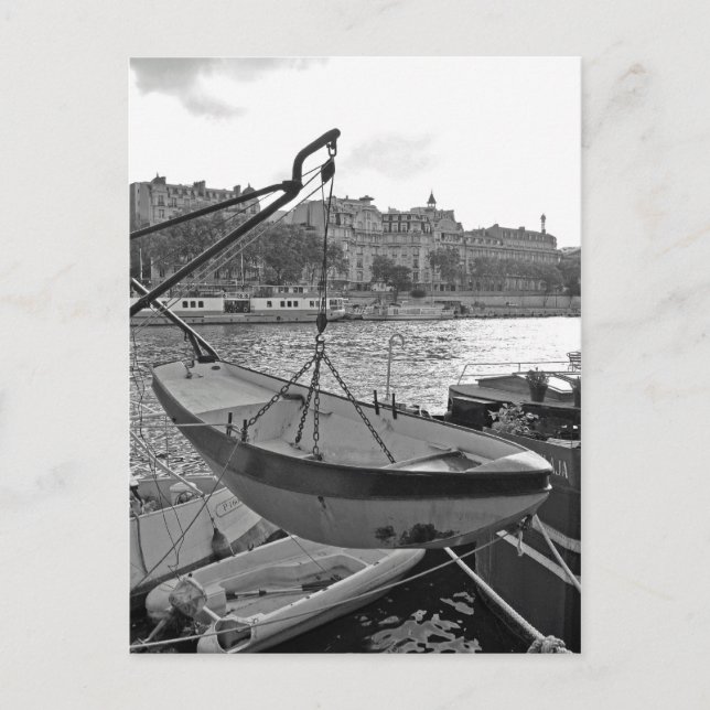 Cartão Postal Barco no rio Sena de Paris (Frente)