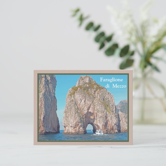 Cartão Postal BARCO PARA CAPRI (atravessando rocha arcaica) (Em pé/Frente)