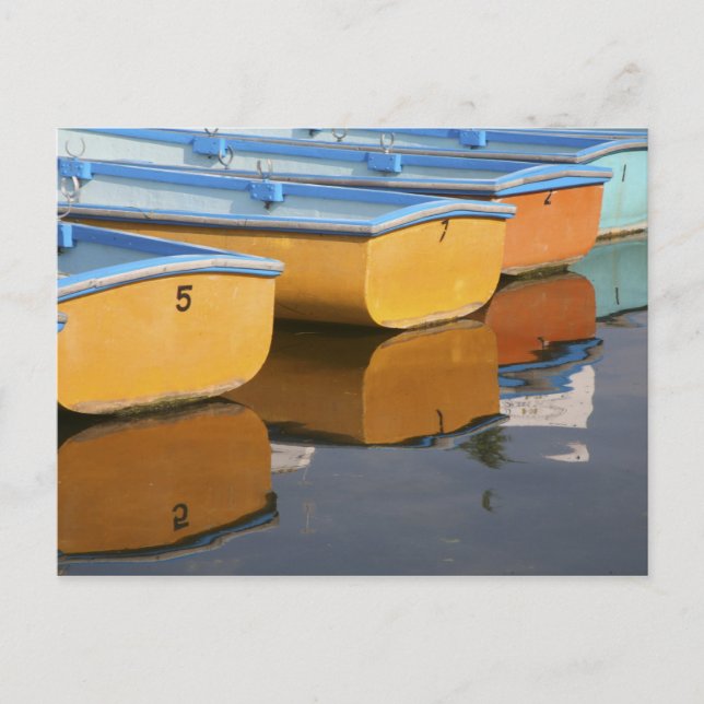 Cartão Postal Barcos de linha Henley-on-Thames no rio Tamisa, (Frente)