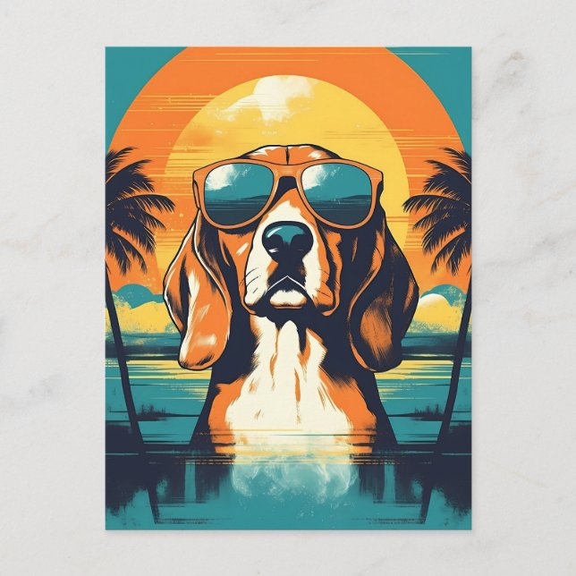 Cartão Postal Beagle com óculos de sol em uma praia tropical (Frente)