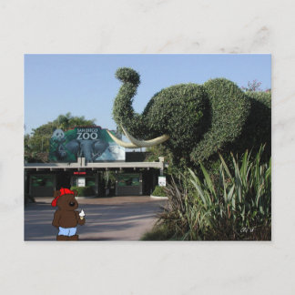 Cartão Postal 'Bear Visits Family' CA Postcard