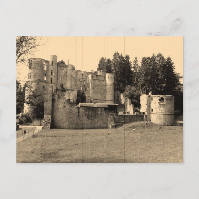 Cartão Postal Beaufort Castle Museum, Luxembourg (Frente)