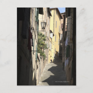 Cartão Postal Beco estreito, Siena, Itália