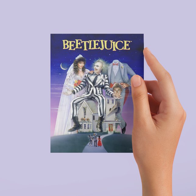 Cartão Postal Beetlejuice | Theatrical Poster (Person holding postcard)