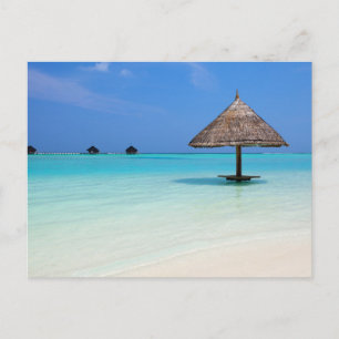 Cartão Postal Bela praia tropical nas Maldivas