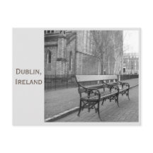 Bench na Catedral de Patrick, Rua, Dublin, Irlanda